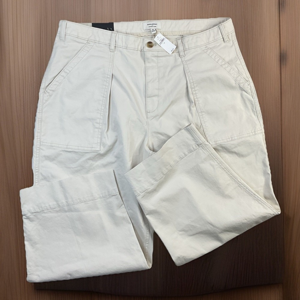 Banana Republic Authentic Chino Pants Womens 18 Barrel Leg Mid‎ Rise Cropped NWT